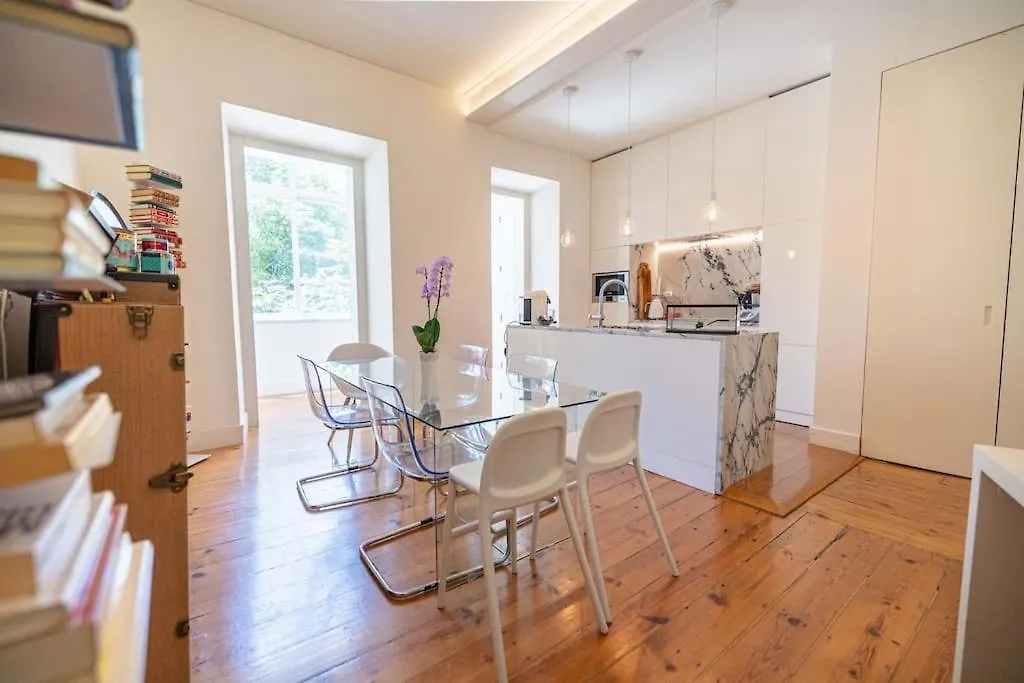 Apartment With Terrace 5 Minutes From Marques De Pombal Lisbon