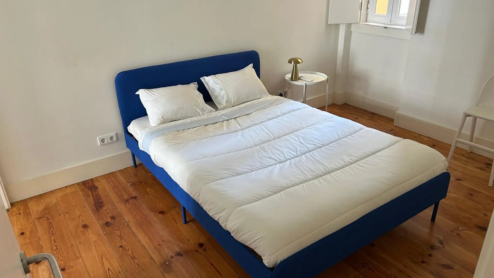 Apartment With Terrace 5 Minutes From Marques De Pombal Lisbon 0*,  Portugal